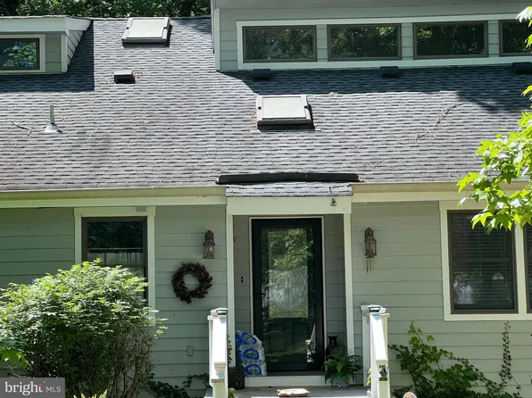 6424 Scrivner Ct, Friendship, MD 20758