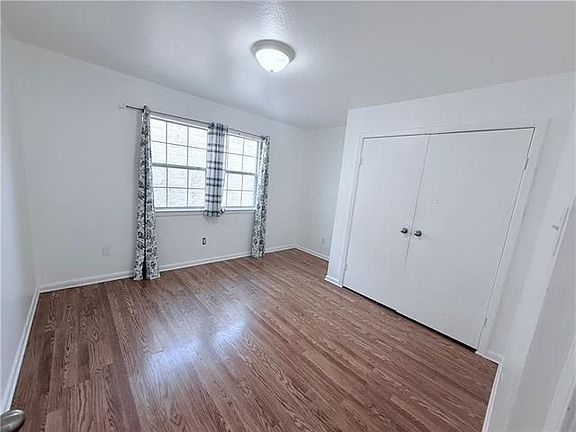 5th image of 629 Papworth Ave #F