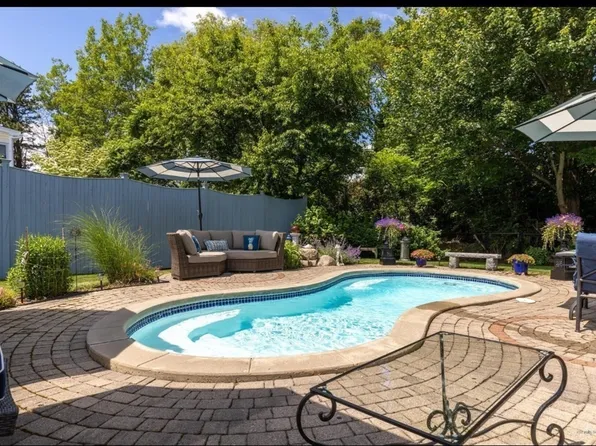 16 Howard Ave, Wells, ME 04090