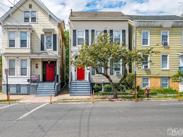 171 Hamilton St, New Brunswick, NJ 08901