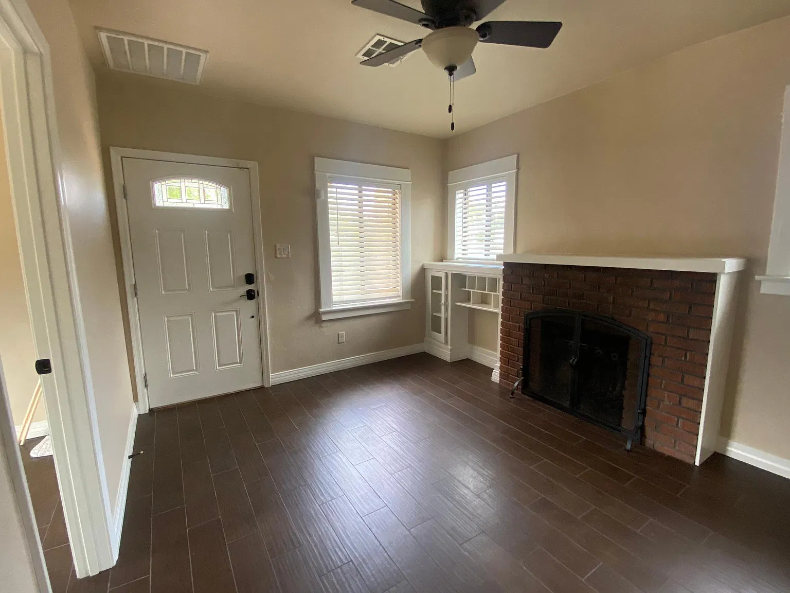 4 bed, 1248 sqft, $2,500 — Photo 3