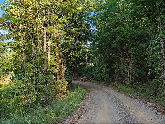 4th image of 750 E Mountain Rd