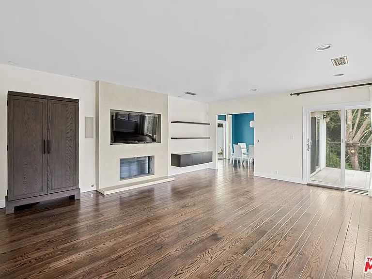 1759 N Beverly Dr — Photo 9