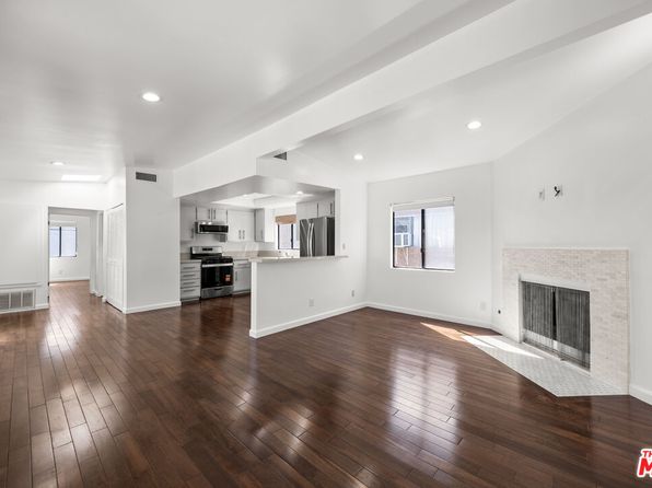 3010 Colorado Ave APT 4