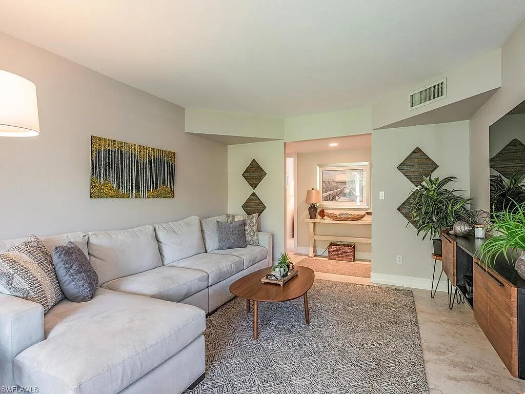 208 Bobolink Way — Photo 2