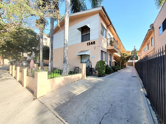 2nd image of 1346 N Las Palmas Ave APT 2