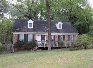 5952 Ivanhoe Rd, Memphis, TN 38134