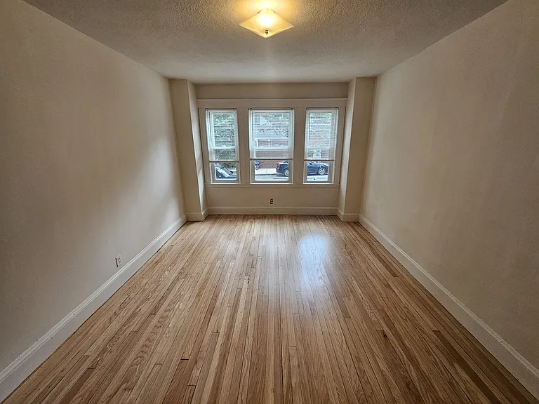 63 Euston Rd #36 — Photo 6