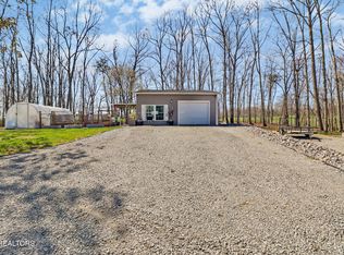 288 McGinnis Rd, Crossville, TN 38571