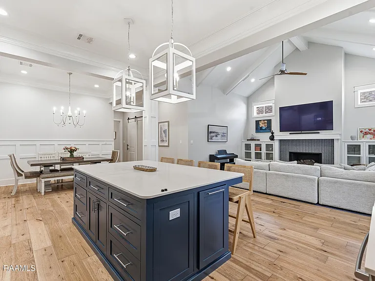 102 Harvest Creek Ln — Photo 14