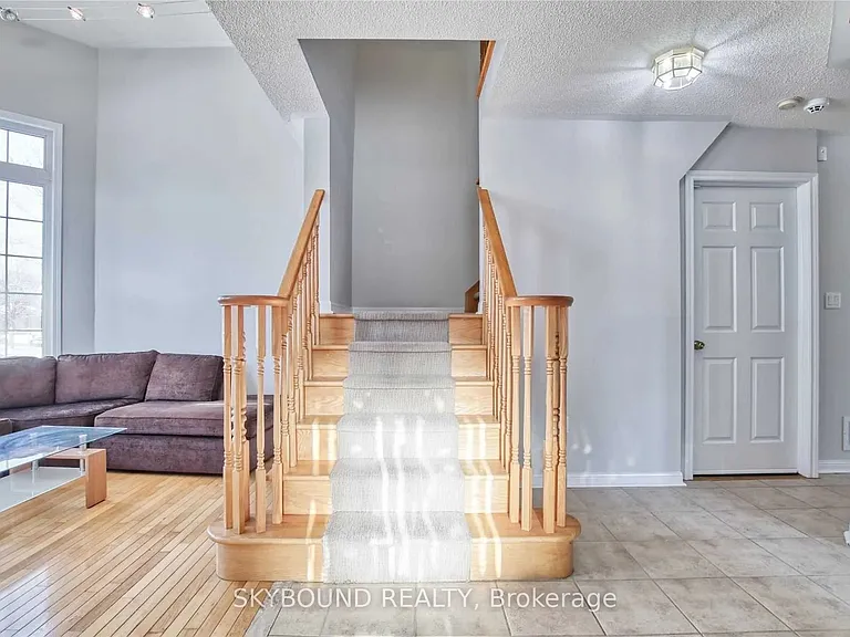 1 Springhurst Ave — Photo 15