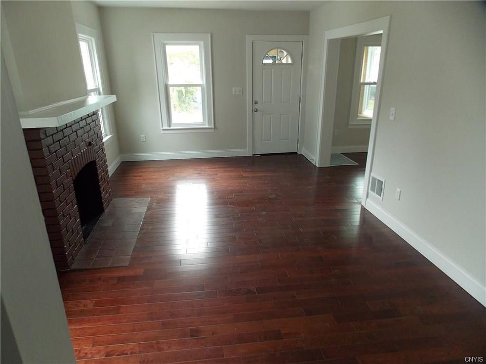 2nd image of 259 Fenway Dr