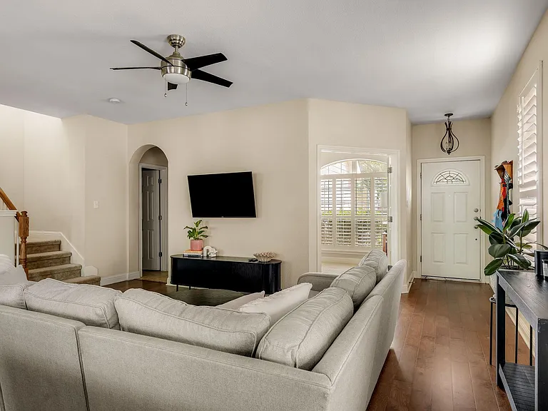 1821 Village Oak Ct — Photo 6