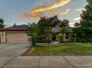 3563 Sacramento Dr, Redding, CA 96001
