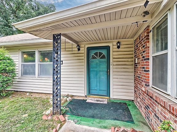 4th image of 12 Lambright Cir