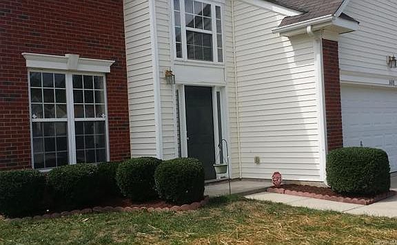 2nd image of 16018 Stuarts Draft Ct