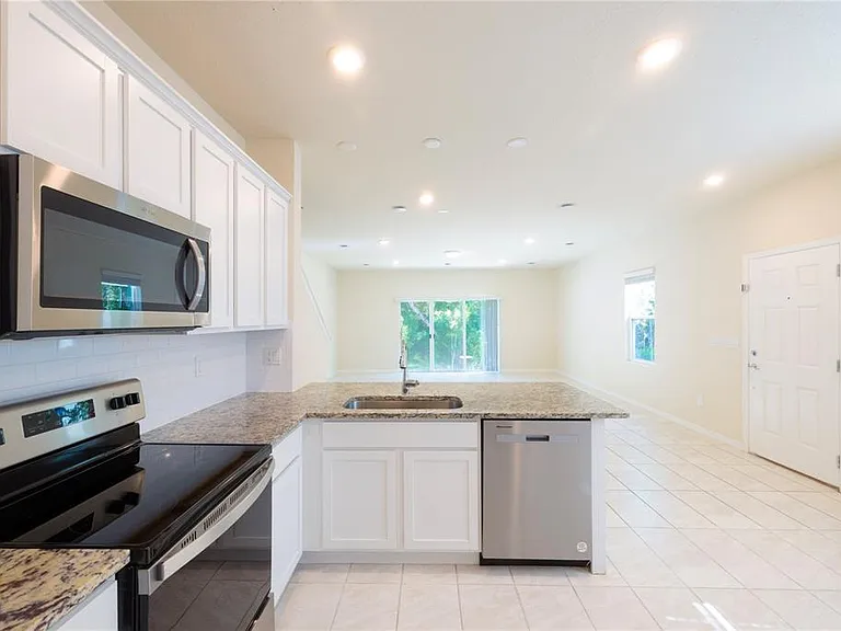 4609 Sparkling Shell Ave — Photo 37
