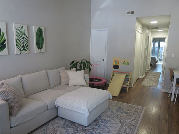 2nd image of 453 Peregrine St