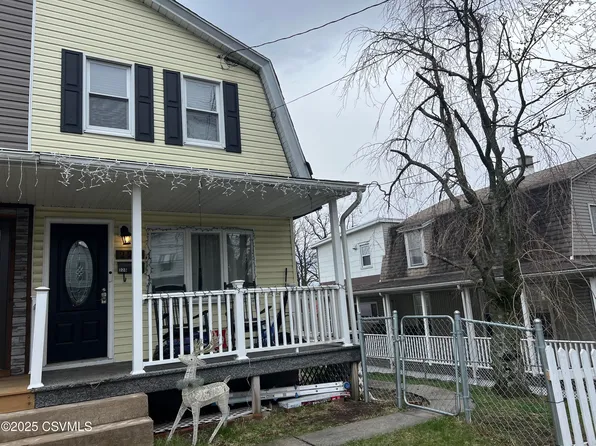 228 School St, Mount Carmel, PA 17851