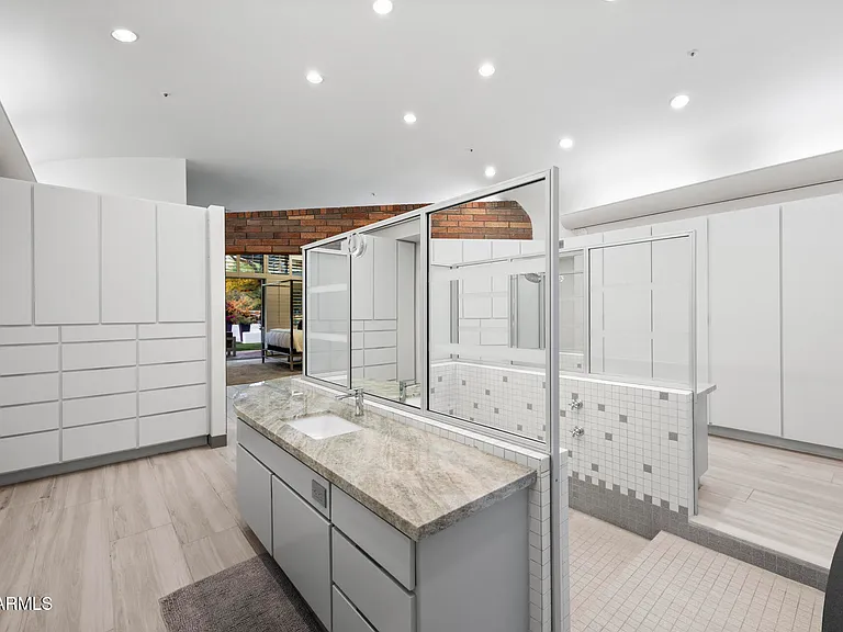 8556 E Sharon Dr — Photo 20