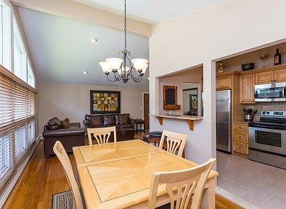 4th image of 2310 Swenson Pl