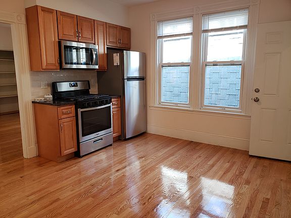 2nd image of 16 Marcella St