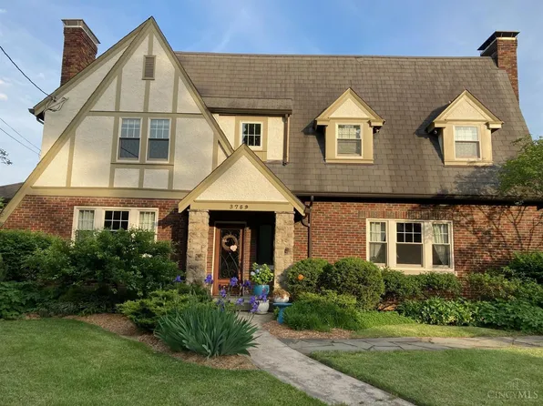 3759 Earls Court Vw, Cincinnati, OH 45226