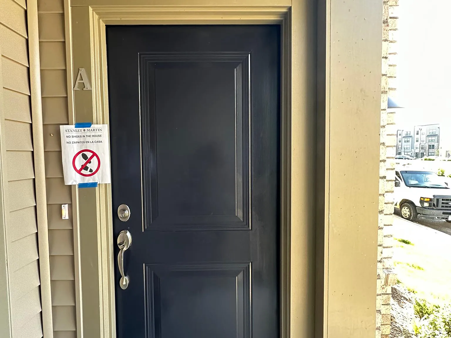 3 bed, 2.5 bath, 1605 sqft, $2,495 — Photo 2