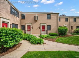 731 N Eton St, Birmingham, MI 48009