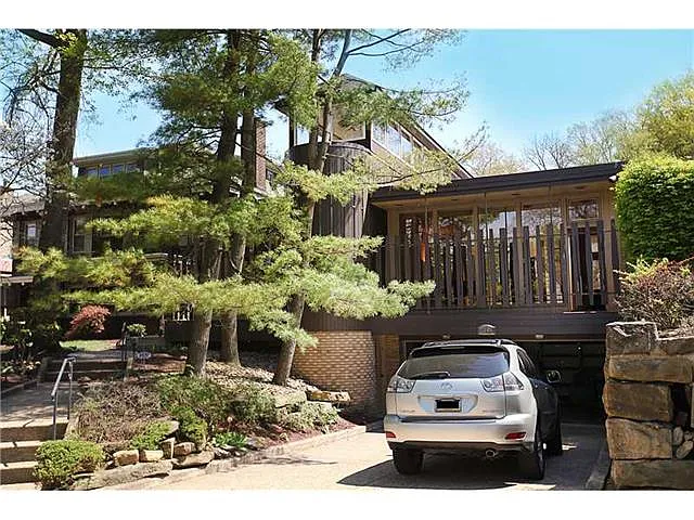 1309 Beechwood Blvd photo 1