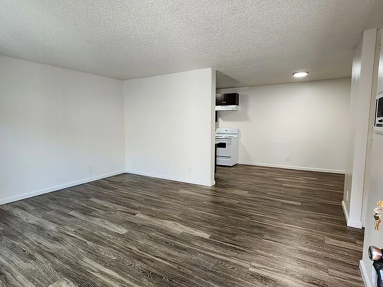 3738 Beyer Blvd #K — Photo 4