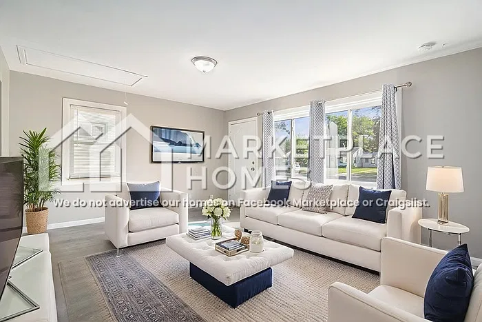 2 bed, 1.0 bath, 720 sqft, $1,245 — Photo 2
