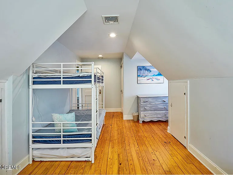 304 Arnold Ave — Photo 38