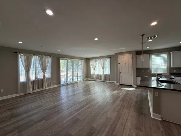 3257 E Wild Horse Privado #6, Ontario, CA 91762