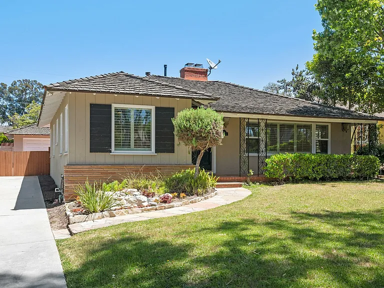 3409 Palos Verdes Dr N — Photo 12