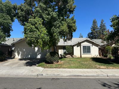 6138 N Tracy Ave, Fresno, CA, 93722