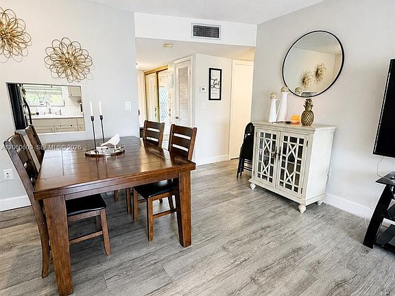 5th image of 8345 Sunrise Lakes Blvd APT 203