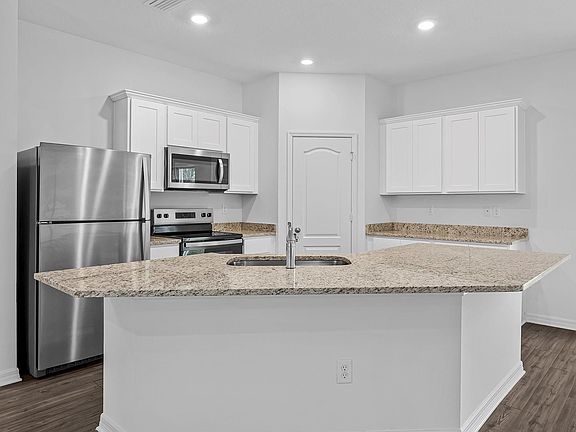 3rd image of 1431 SW Becker Road