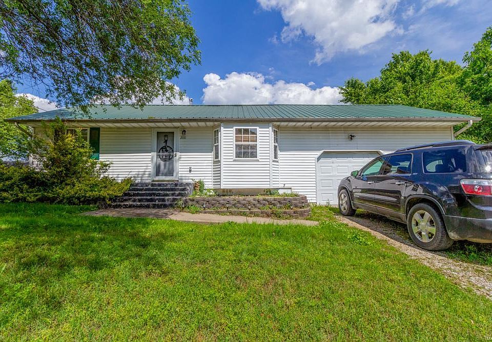 1st image of 200 S Krudwig Ave