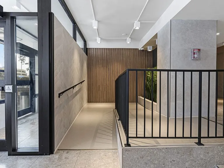 3875 Sheppard Ave E — Photo 4