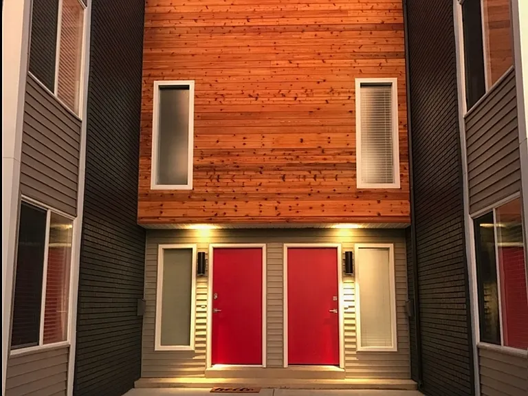 1813 S Laurelhurst Dr #1 — Photo 6