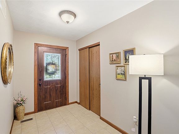 5th image of 307 Rankin Dr