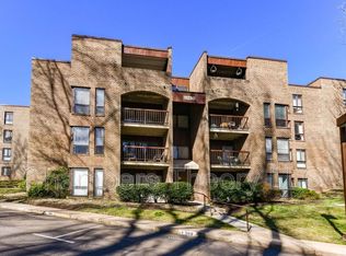 11220 Chestnut Grove Sq APT 223, Reston, VA 20190