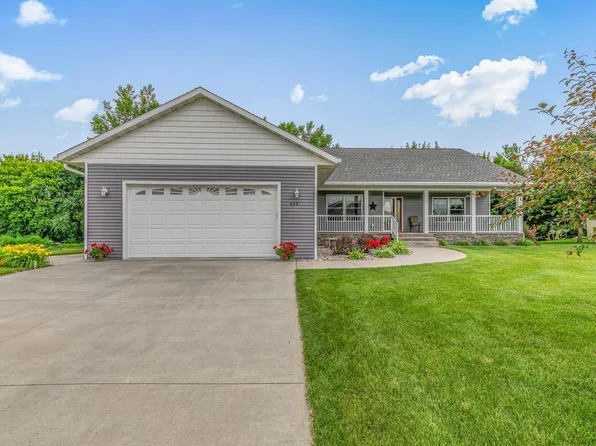 662 Cottonwood Ave, Litchfield, MN 55355