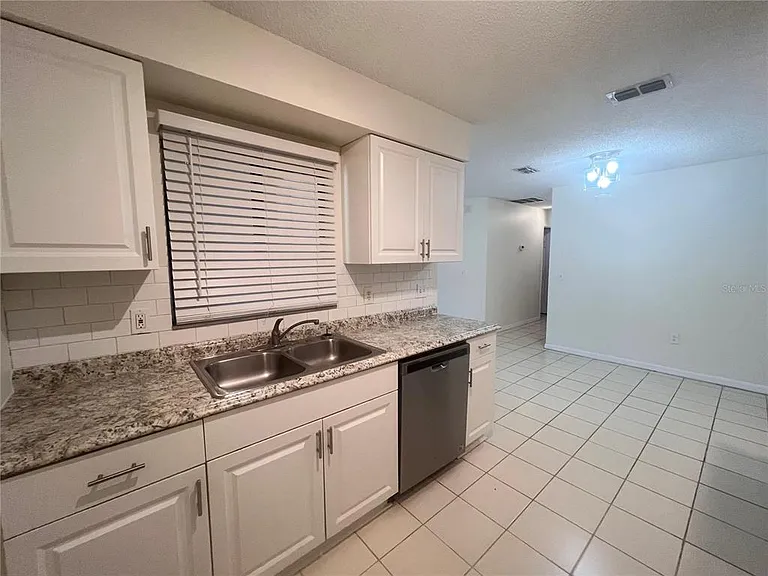 73 Providence Ln #A — Photo 6