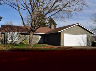 11515 SW Welch Ct, Beaverton, OR 97008