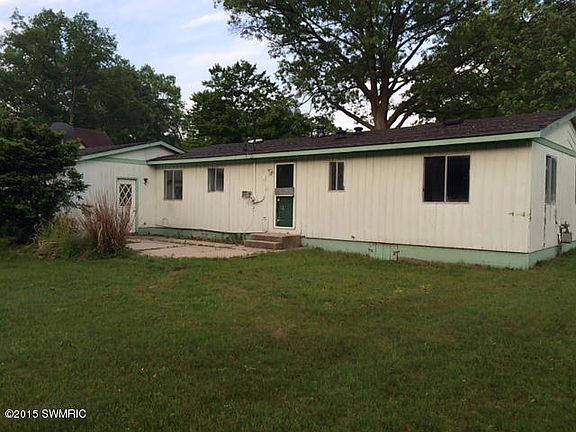 3rd image of 3434 Algonquin Dr