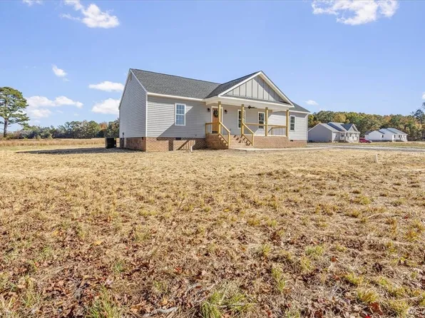 14400 Little Billy Ln, Disputanta, VA 23842