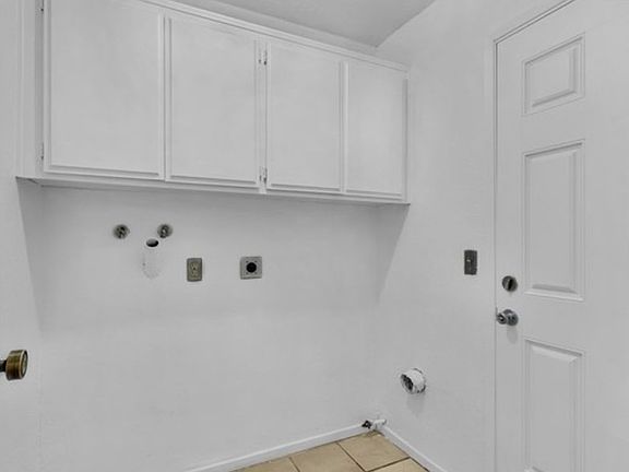 5th image of 44200 Kingtree Ave Unit 43