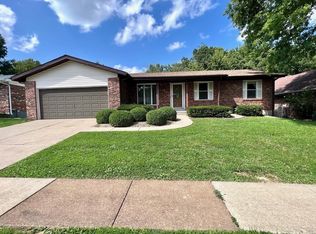 2159 Chatport Rd, Saint Louis, MO 63129